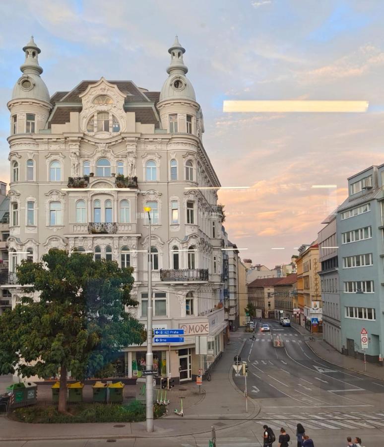 Central Mariahilfer Apartment 5 Min To The Schoenbrunn Palace And City Shopping Center Vídeň Exteriér fotografie