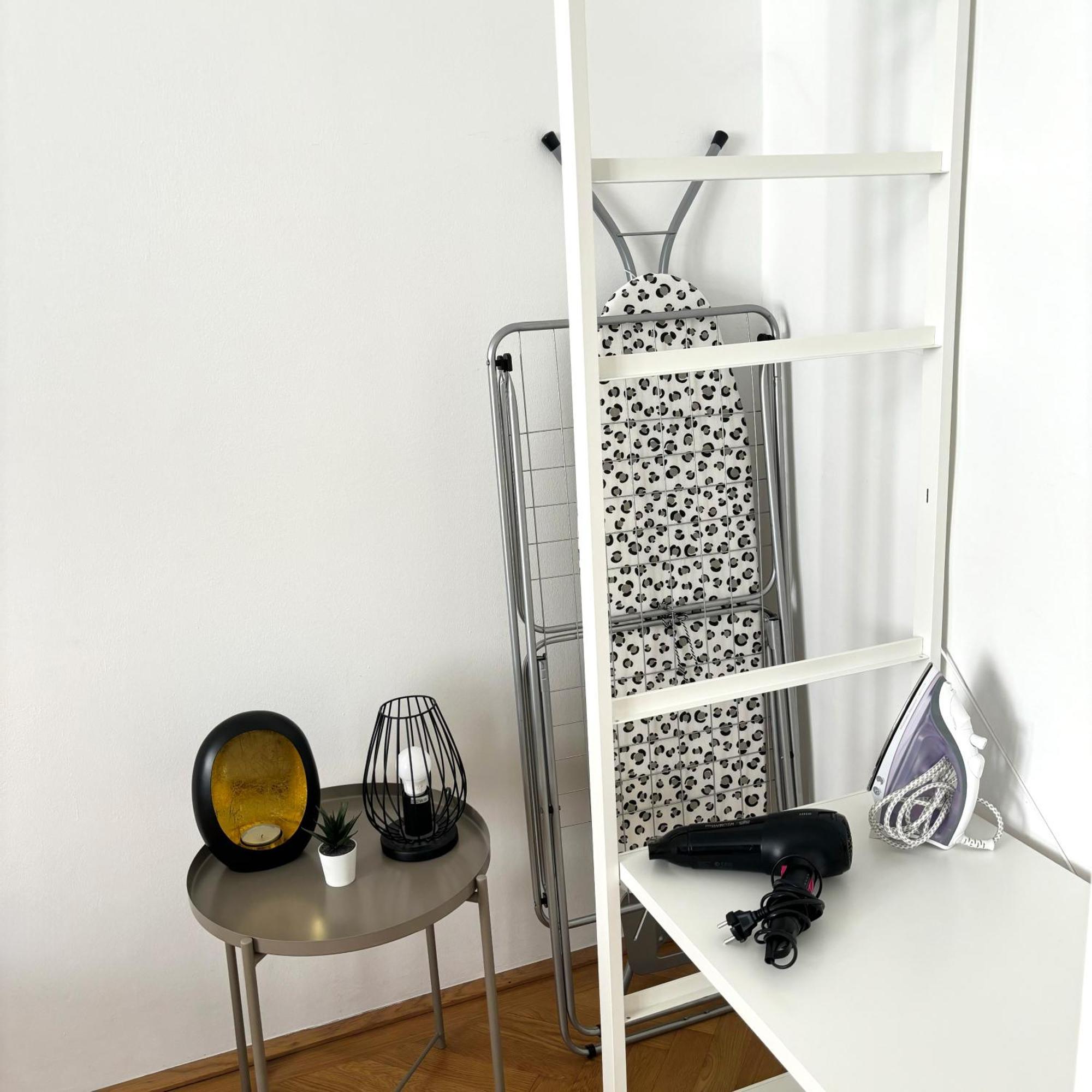 Central Mariahilfer Apartment 5 Min To The Schoenbrunn Palace And City Shopping Center Vídeň Exteriér fotografie